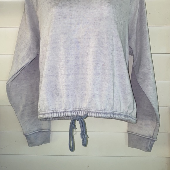 Hippy Rose 🥀 Lightweight Cropped Hoodie - Picture 2 of 8